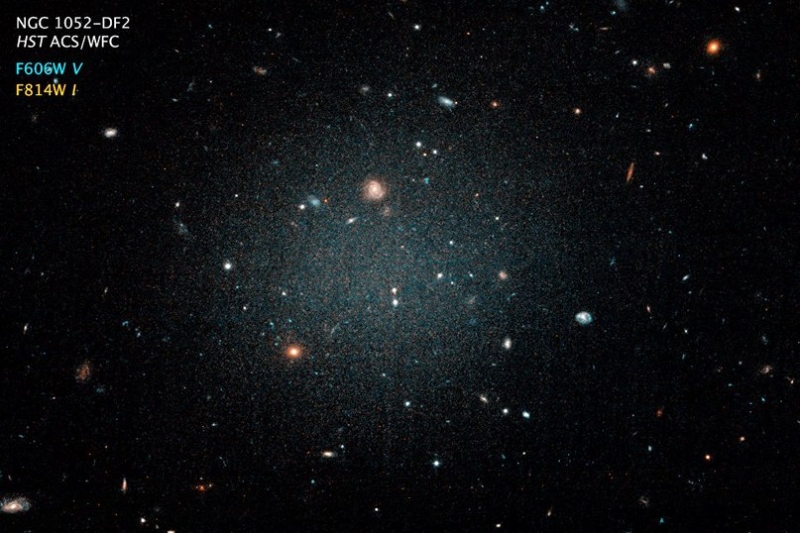 Астрономы открыли галактику, в которой почти нет темной материи
