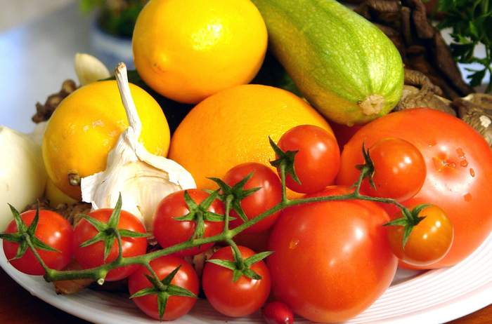 Как максимально избавить фрукты и овощи от химикатов