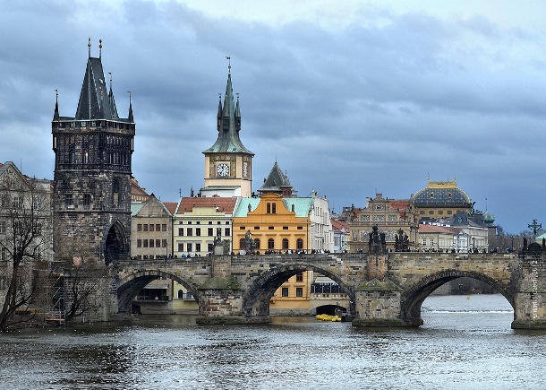 Самая известная достопримечательность Праги, без сомнения, Карлов мост
