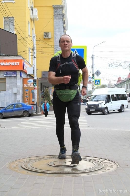 60-летний петербуржец обошёл пешком всю Землю за 676 дней