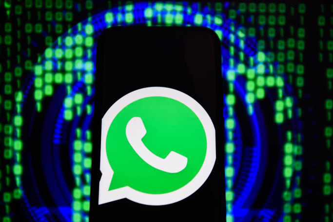 Хакеры использовали WhatsApp для атаки на смартфоны