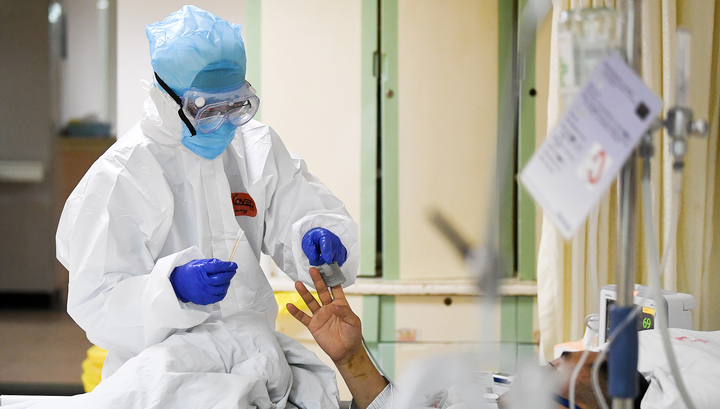 В Китае число жертв коронавируса увеличилось до 2442, более 22,8 тысячи человек выздоровели