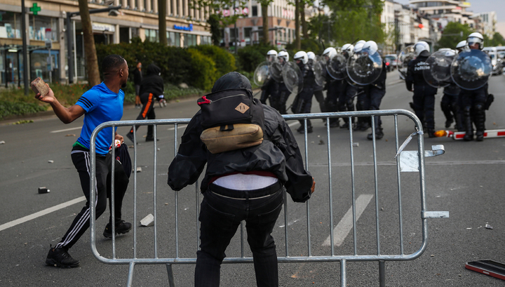 В Бельгии мирная акция против расизма переросла в столкновения