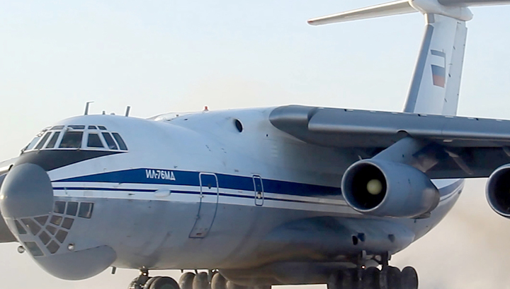 Самолеты ВКС России доставят в Италию вирусологов и медоборудование