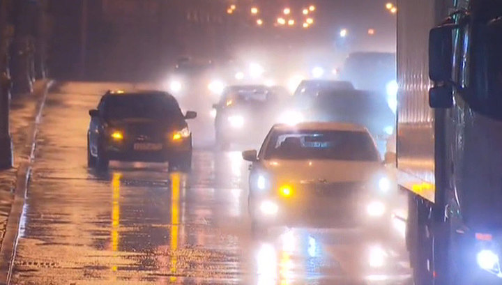 Ливневый паводок нарушил автомобильное сообщение в Приморье