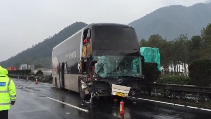 ДТП в Китае: шесть человек погибли, 23 пострадали