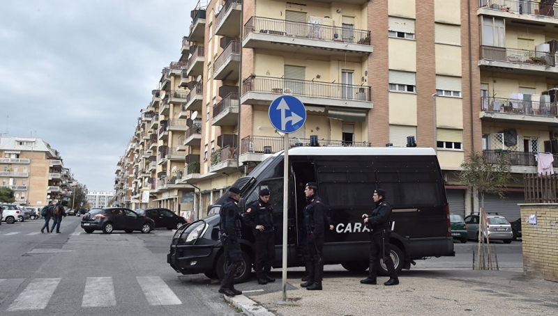В Италии арестовали 37 человек при операции против "Сакра корона унита"