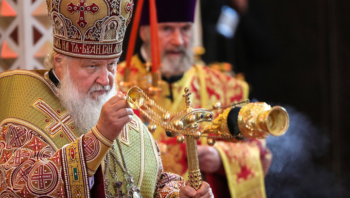 Патриарх Кирилл обвинил Порошенко во вмешательсве в дела Церкви