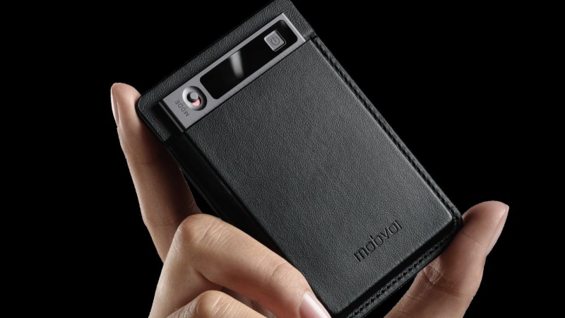 В России стартовали продажи ИИ-диктофона TicNote