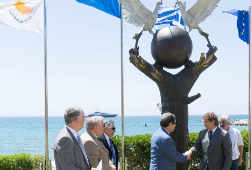 В Лимассоле открыт «Монумент мира и толерантности»