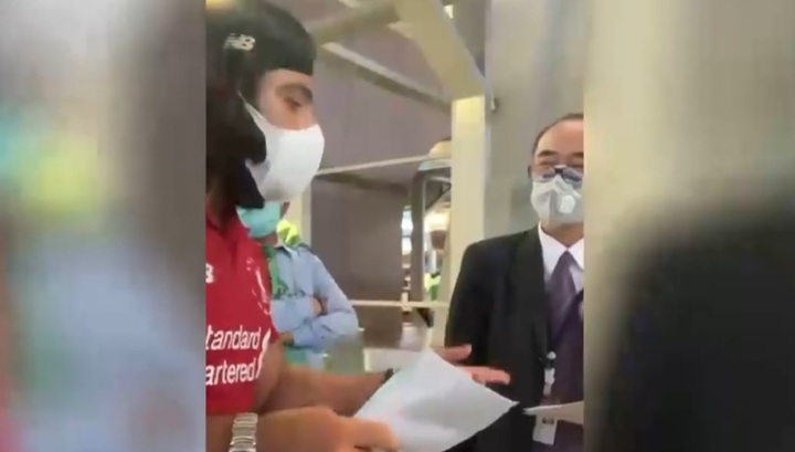 Россияне застряли в аэропорту Джакарты из-за коронавируса. Видео