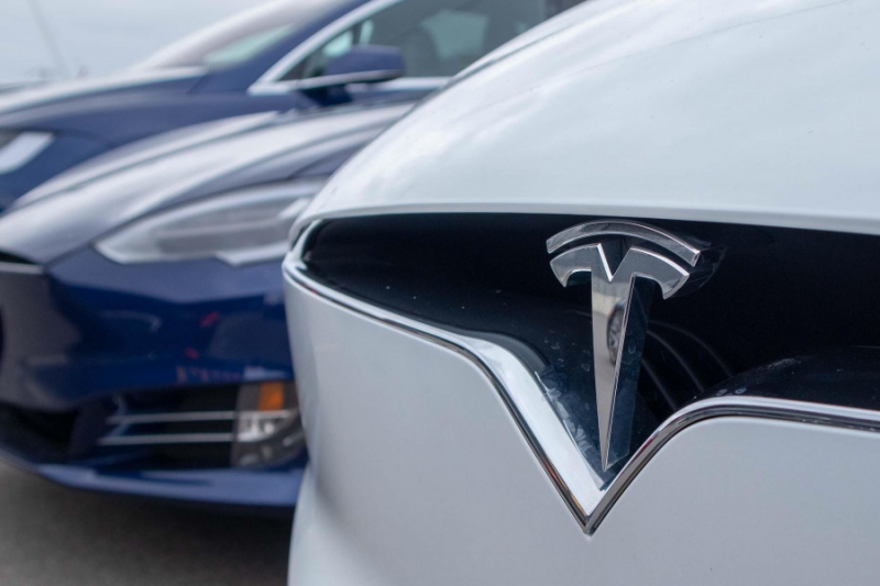 «Автономное роботакси» Tesla будет запущено в следующем году
