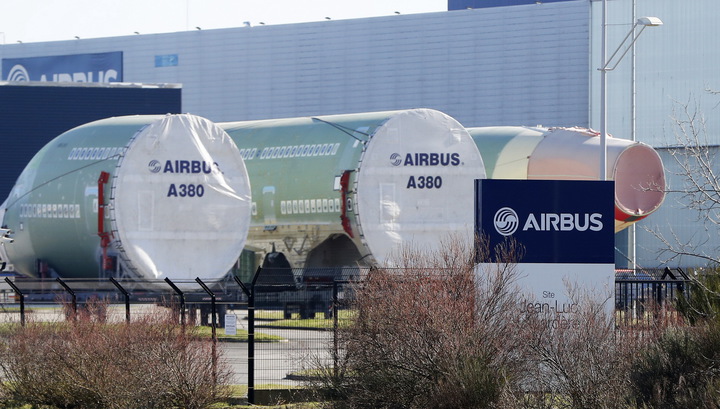 Airbus заявила, что "истекает кровью"