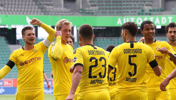 "Боруссия" добилась шестой победы кряду в футбольной Бундеслиге