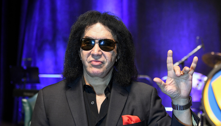 68-летний участник группы Kiss обвинен в домогательствах