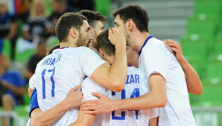 Российские волейболисты одержали победу на старте чемпионата Европы