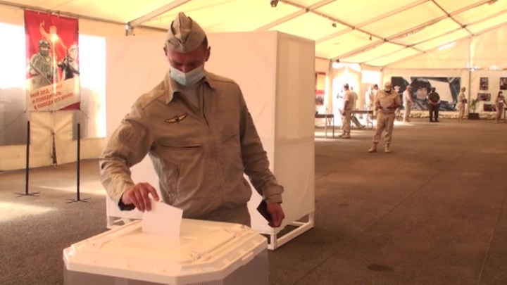 Военные и дипломаты в Сирии приняли участие в общероссийском голосовании