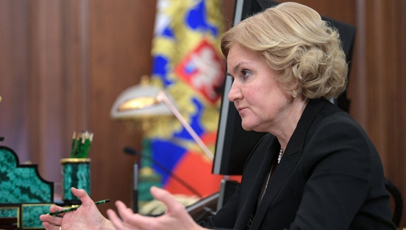 Падение рубля не отразится на исполнении соцобязательств, заявил Голодец