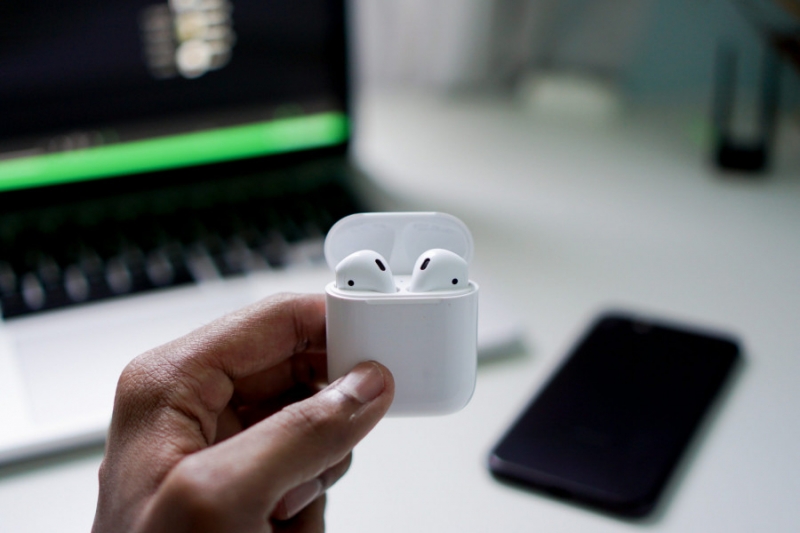 Apple выпустит дешевые AirPods, мини-версию HomePod и игровой контроллер