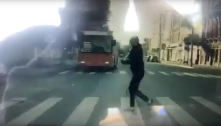 Не встречка: появилось видео с регистратора "Приоры", сбившей пешехода в Саратове
