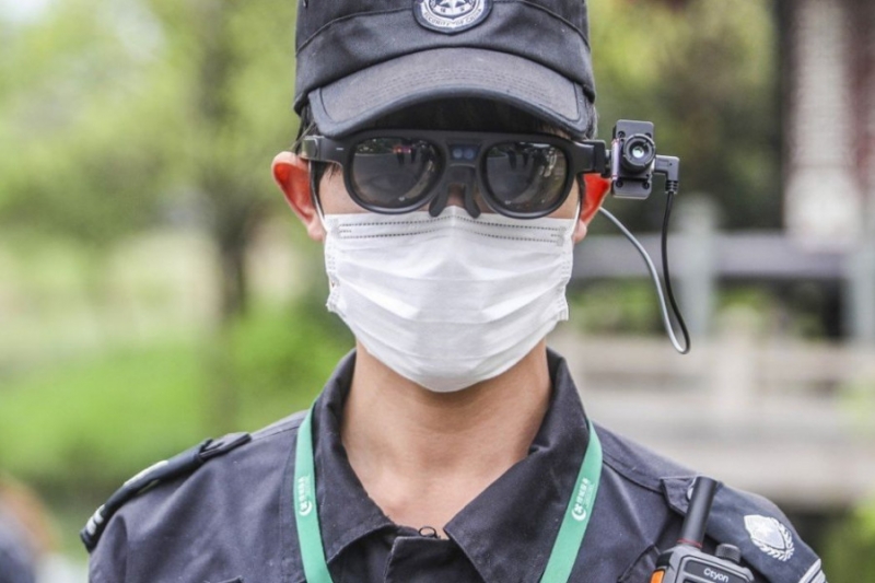 Умные очки помогают быстро выявлять зараженных коронавирусом