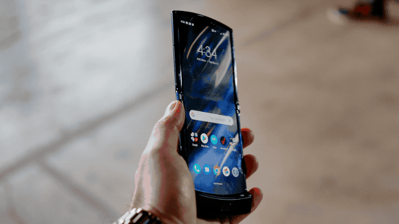 Motorola представила новый Razr с гибким экраном