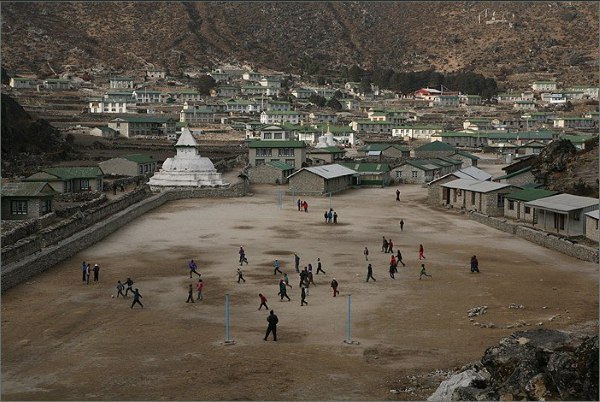 Футбольное поле в Непале