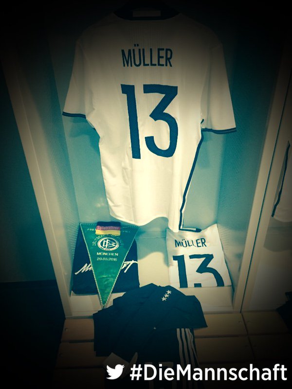 Мюллер сегодня впервые выведет сборную Германии в качестве капитана