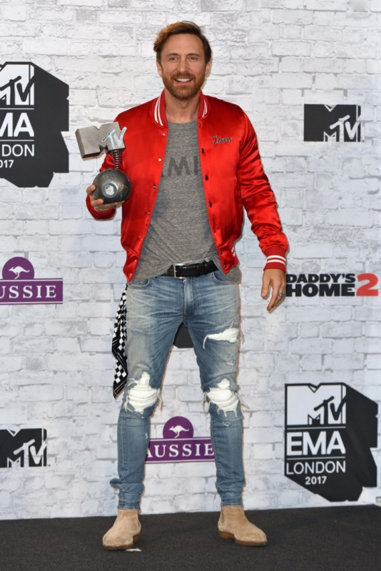 Звездные луки MTV EMA 2017