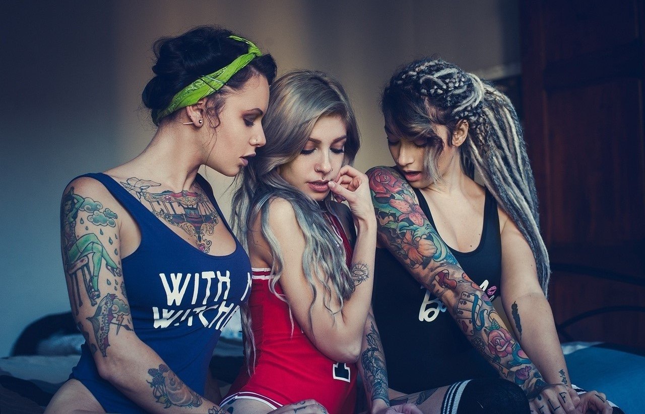 Hot Tattoo Girls