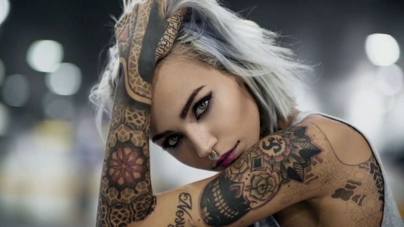 Особенности женских татуиров