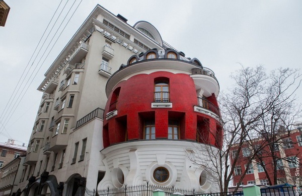 Дом-яйцо в Москве