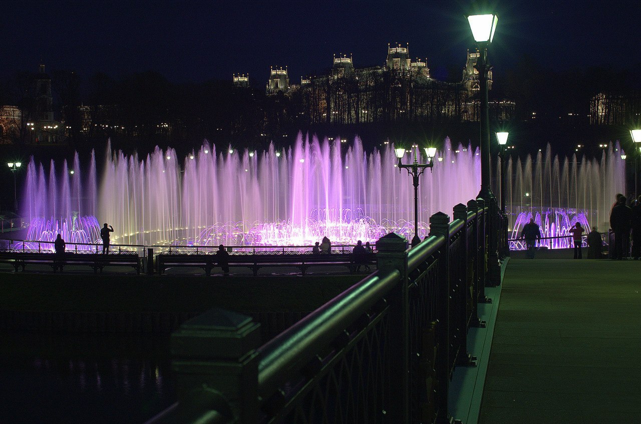 Ночной фонтан Царицыно