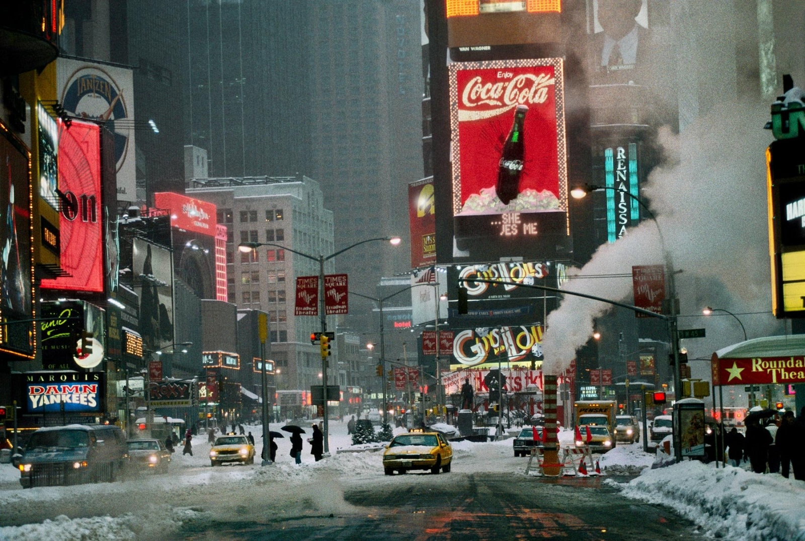 Таймс-Сквер под снегом, Нью-Йорк, США