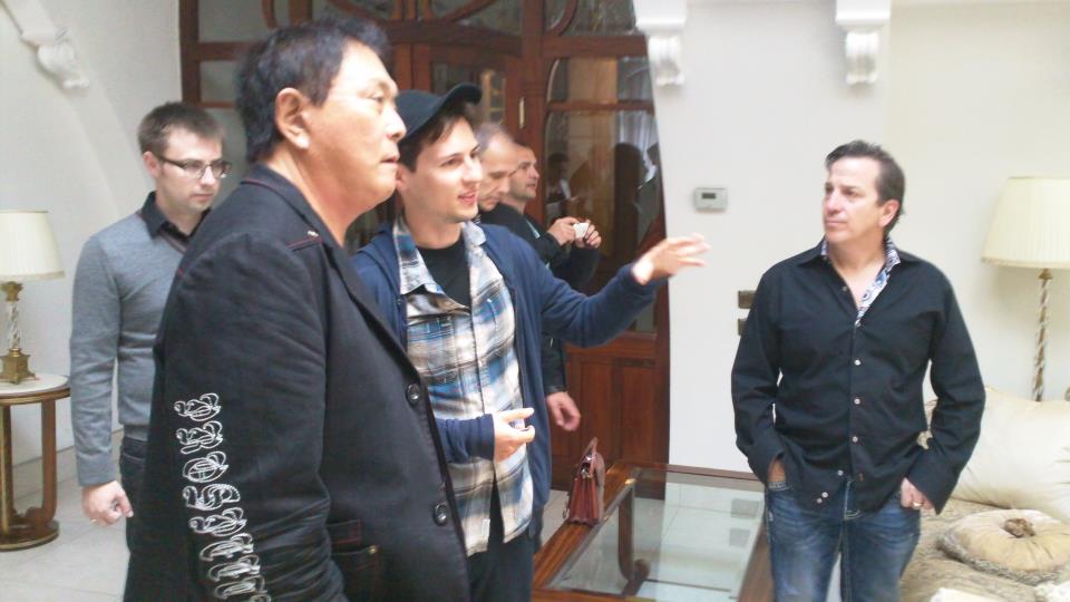 П. Дуров и Р. Кийосаки, 18.06.2012