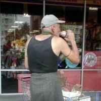 15 странных покупателей, которые пришли в Волмарт ...