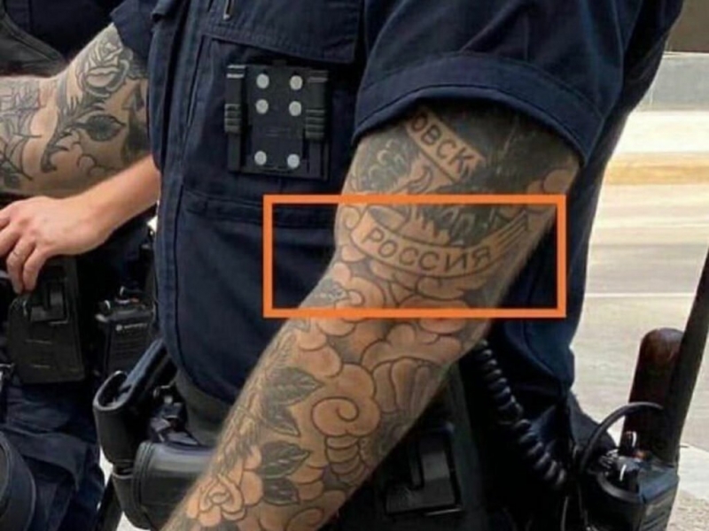 Раскрыта личность американского полицейского с татуировкой «Россия»
