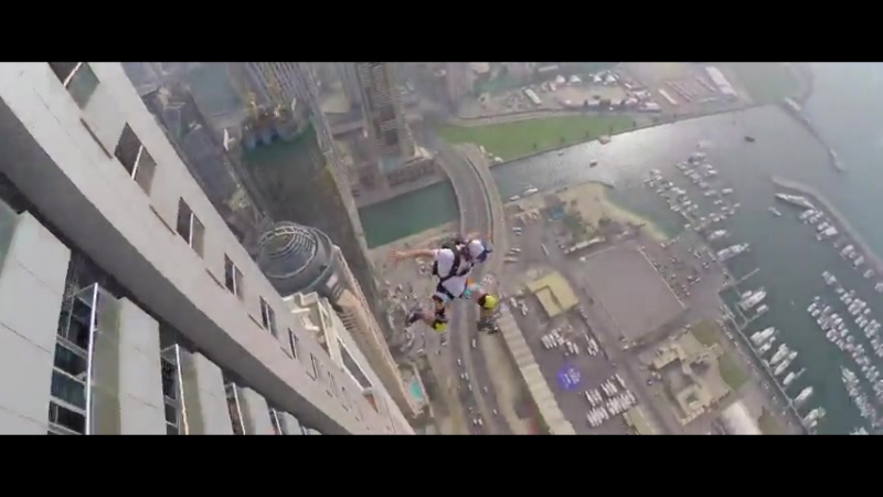 Прыжки с небоскребов в Дубае