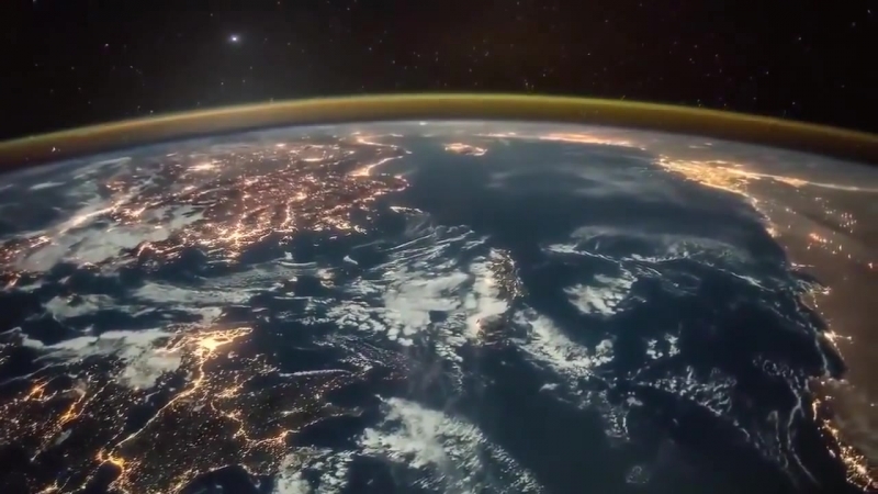 Как выглядит рассвет над землей с космоса