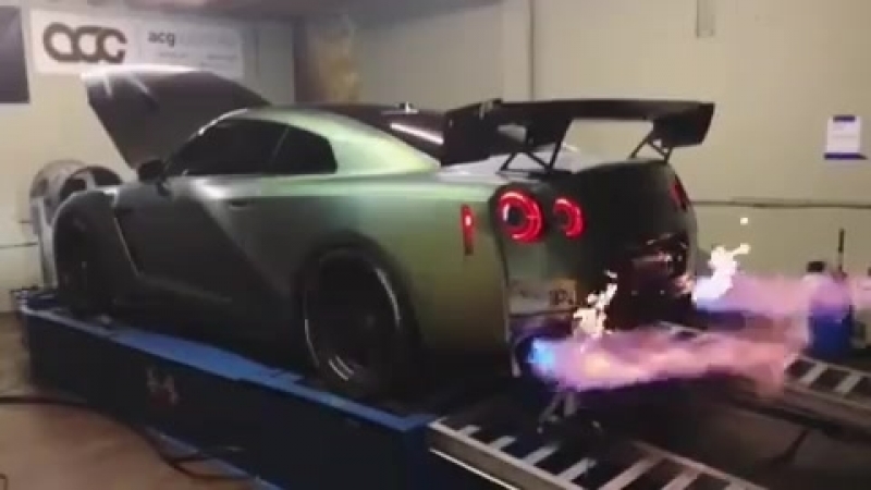 Nissan GT-R ?