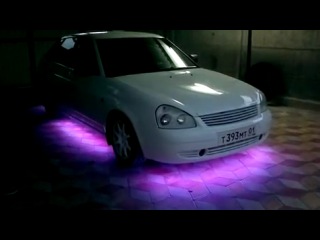 Подсветка днища авто RGB лентой.