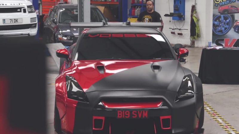 Liberty Walk Nissan GT-R R35 Reveal