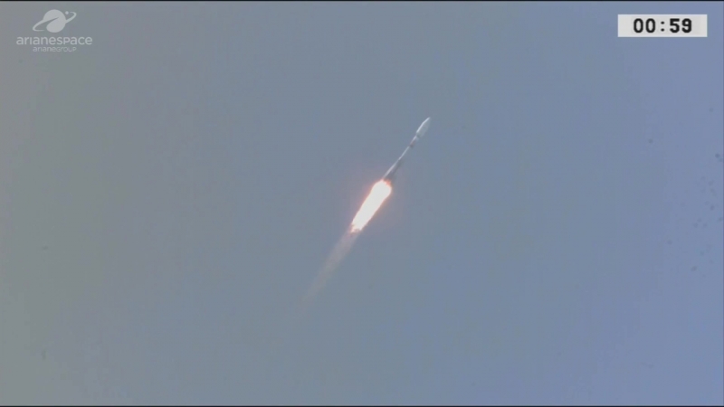 Soyuz ST-B launches four O3b MEO satellites