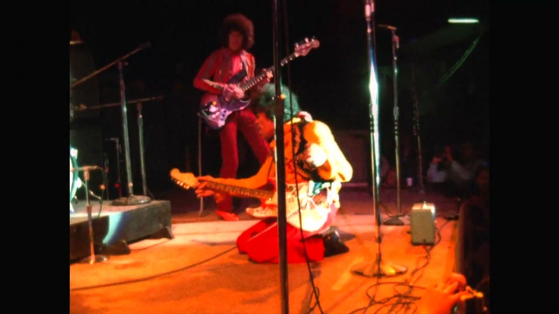 The Jimi Hendrix Experience - Wild Thing (Live at Monterey Pop festival in June)