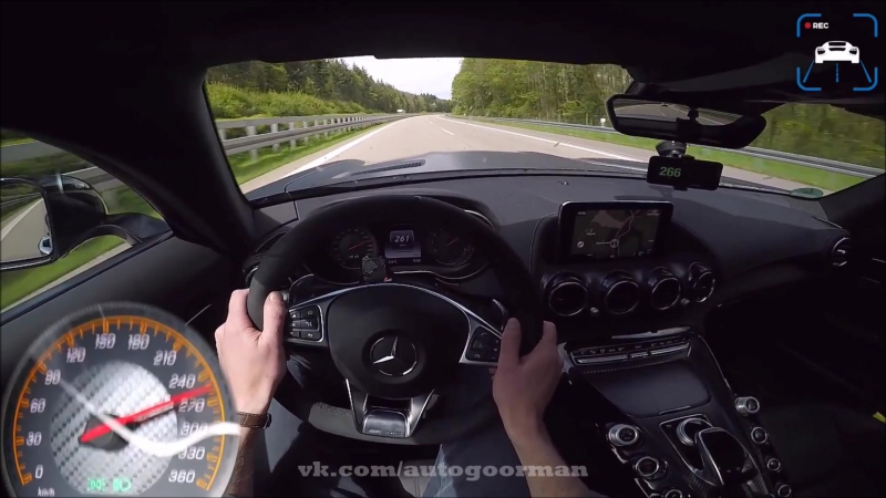 Mercedes-AMG GT S (на автобане)