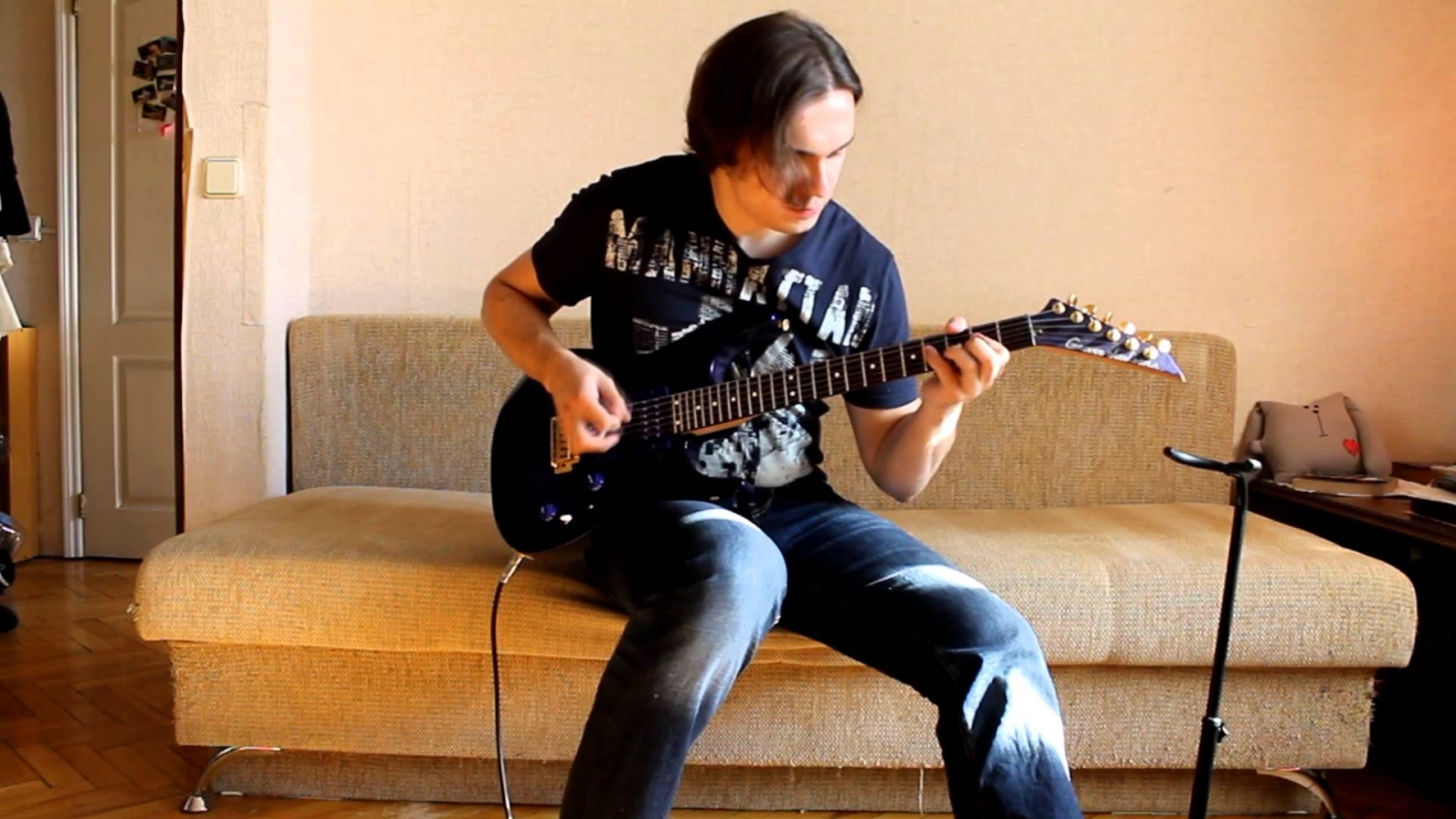 J. Trebountsov - "Don't keep your love in disguise" main riff (Action cover)___Line 6 POD HD500