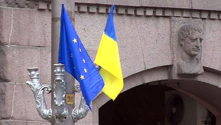 Украинский эксперт: Запад отказался от поддержки Киева и перешел на сторону России