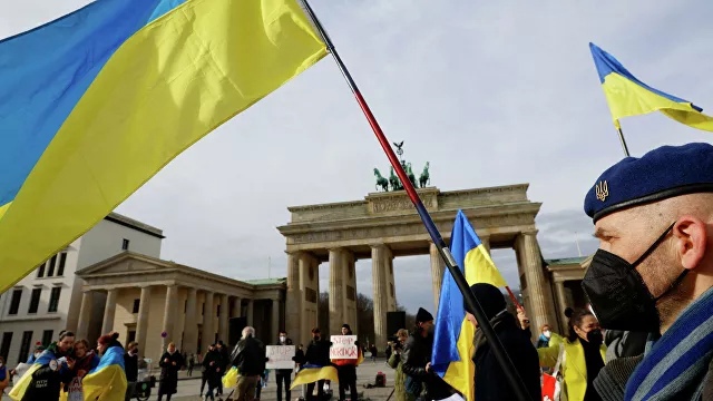 Европа превращается в Украину. Что нам с этим делать?