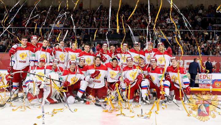 Российские хоккеисты выиграли домашний этап турнира четырех наций