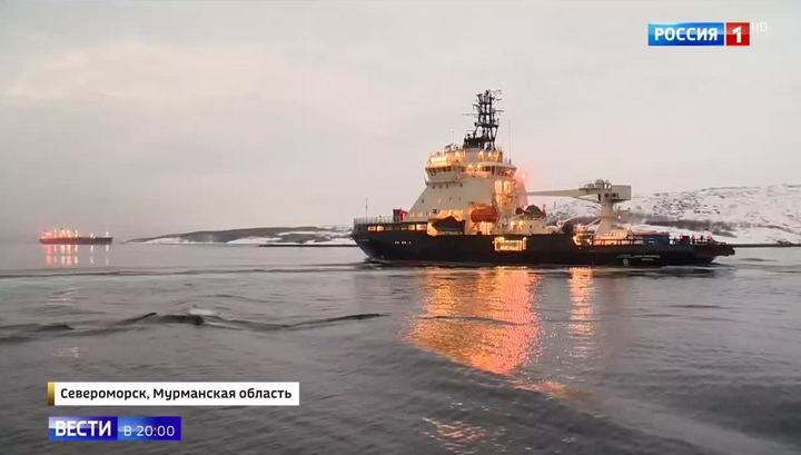 "Илья Муромца" отправили бороться со льдами: в Североморск пришел новый ледокол